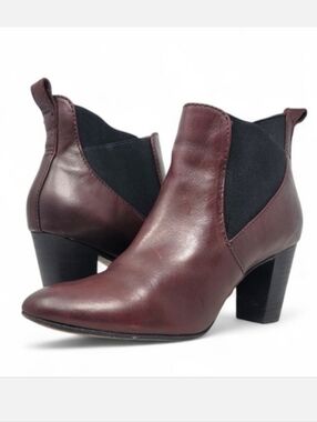 Johnston & Murphy Emerson Chelsea Brown Leather Ankle Boot